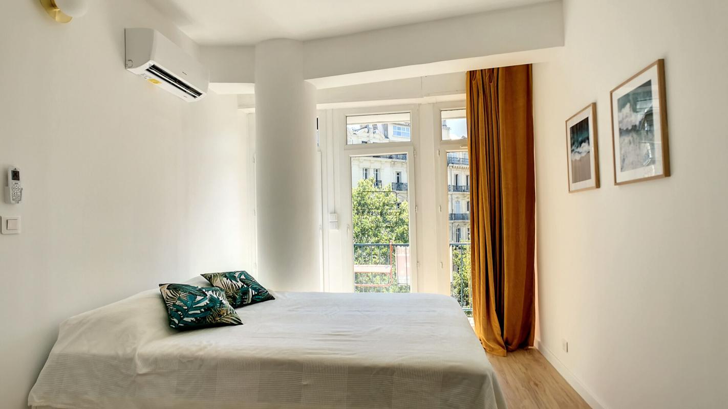 MARSEILLE-1ER-ARRONDISSEMENT MARSEILLE (13001) Building Canebière - Exclusivité - Appartement T4 meublé + grand balcon avec vue 12