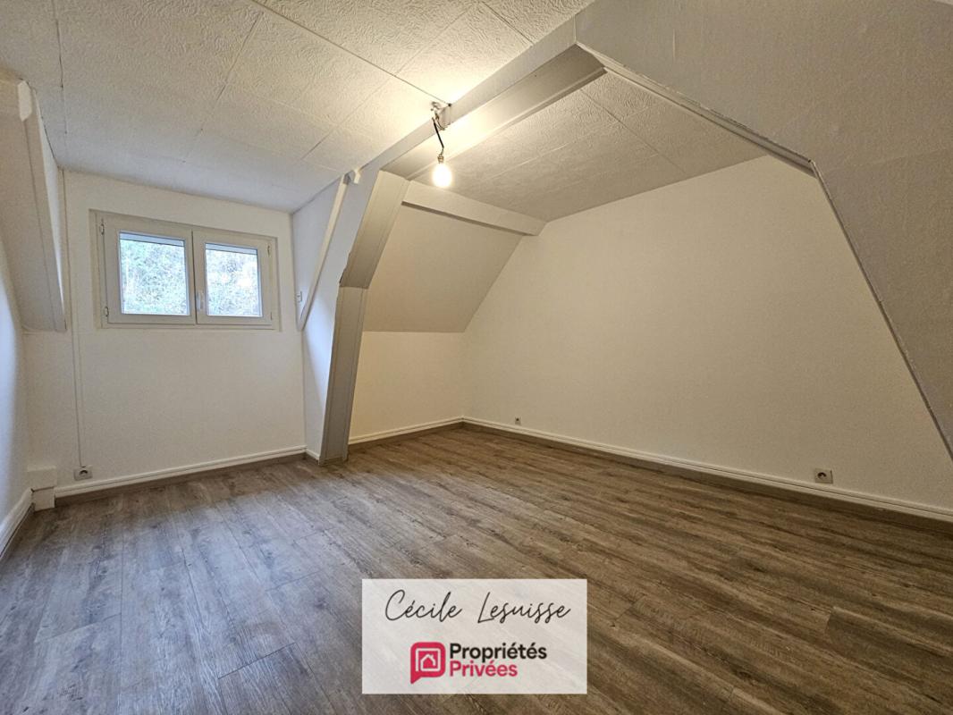 QUILLEBEUF-SUR-SEINE Maison de caractère - 5 pièces 10