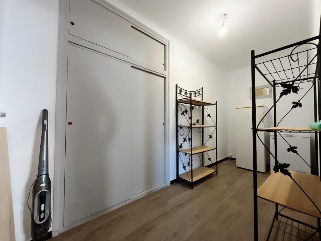 PERPIGNAN Magnifique appartement T5 de 116 m² au 3 ème étage sans ascenseur avec balcon 13