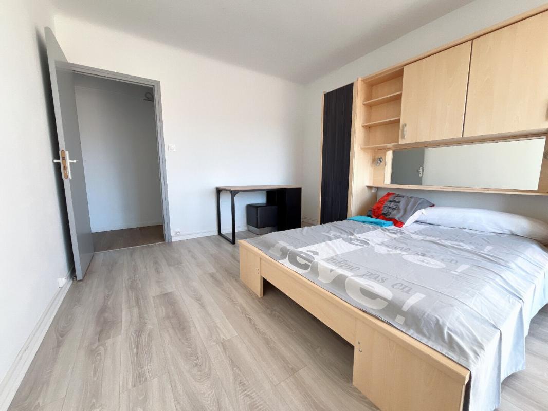 PERPIGNAN Magnifique appartement T5 de 116 m² au 3 ème étage sans ascenseur avec balcon 16