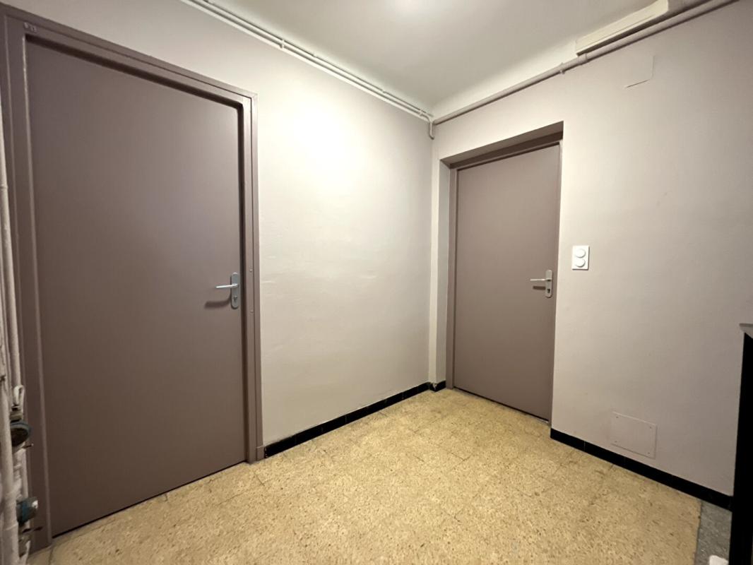 PERPIGNAN Magnifique appartement T5 de 116 m² au 3 ème étage sans ascenseur avec balcon 17