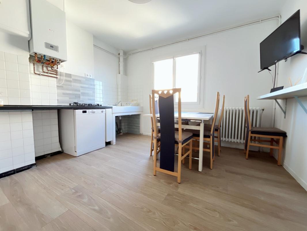 PERPIGNAN Magnifique appartement T5 de 116 m² au 3 ème étage sans ascenseur avec balcon 9