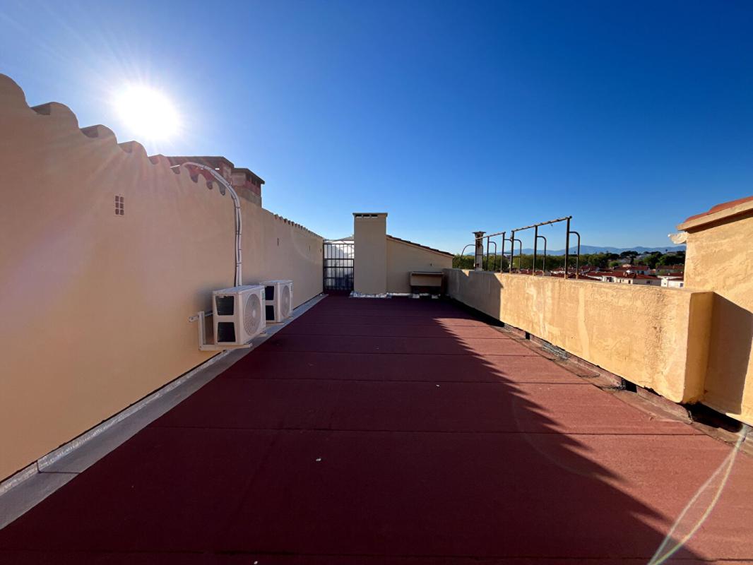 PERPIGNAN Magnifique appartement T4 de 116 m² avec roof top de 45 m² avec une vue imprenable au 5 ème et dernier étage 1