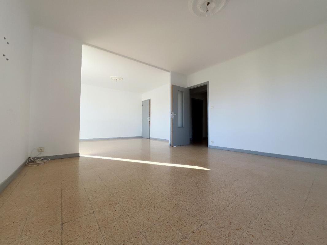 PERPIGNAN Magnifique appartement T4 de 116 m² avec roof top de 45 m² avec une vue imprenable au 5 ème et dernier étage 11