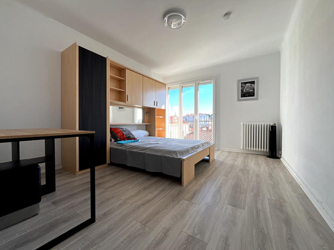 PERPIGNAN Magnifique appartement T4 de 116 m² avec roof top de 45 m² avec une vue imprenable au 5 ème et dernier étage 14