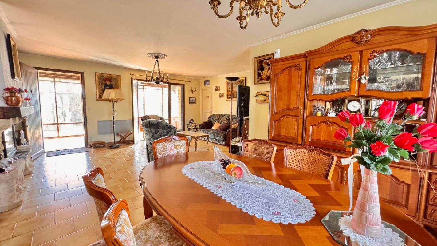 ARES Agréable maison de plain-pied avec studio et garage de 30 m² 5