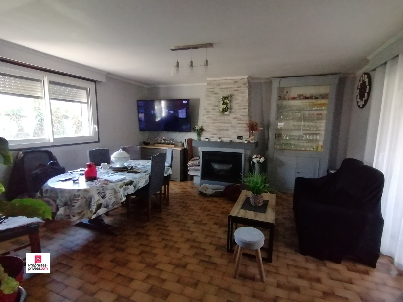 TRUN TRUN (61160) maison 5 pièces, 103 m2 environ, 4 chambres, 1 bureau PRIX 156 450 honoraires 5% inclus à la charge de l'acquéreur, soit 149 000 hors honoraires 7