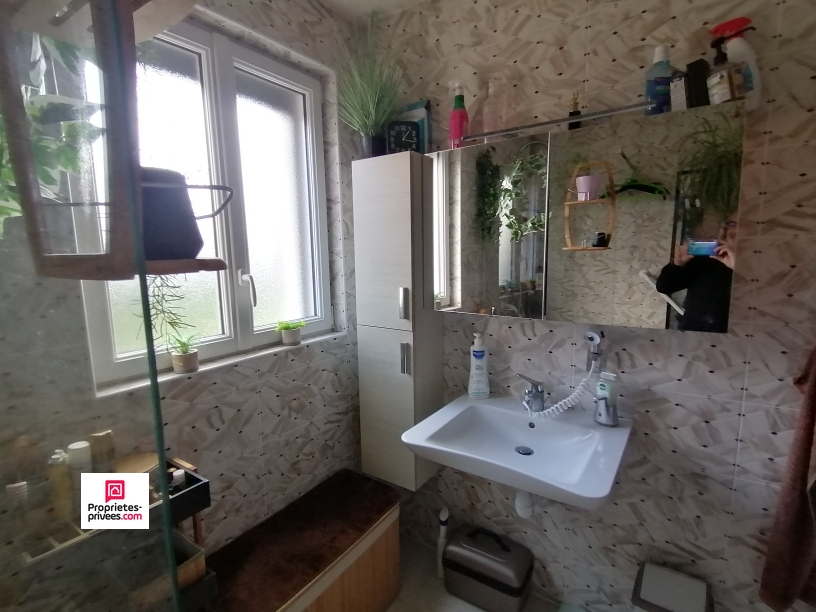 TRUN TRUN (61160) maison 5 pièces, 103 m2 environ, 4 chambres, 1 bureau PRIX 156 450 honoraires 5% inclus à la charge de l'acquéreur, soit 149 000 hors honoraires 9