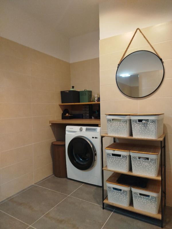 MARSEILLE-12E-ARRONDISSEMENT COUP DE COEUR- 3 pièces en rez-de-jardin avec 104m² d'extérieur, box double et résidence récente 11