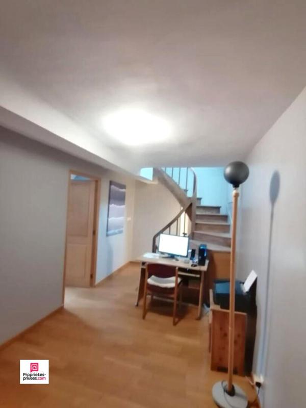 ARGENTAN ARGENTAN (61200) charmante maison en pierres, 220 m2 environ, 3 chambres, Prix 279 760 honoraires 4 % inclus à la charge de l'acquéreur, soit 269 000 hors honoraires 17