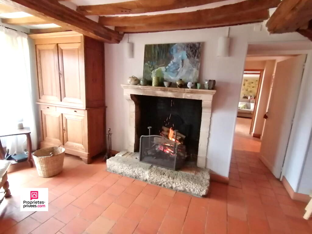 ARGENTAN ARGENTAN (61200) charmante maison en pierres, 220 m2 environ, 3 chambres, Prix 279 760 honoraires 4 % inclus à la charge de l'acquéreur, soit 269 000 hors honoraires 7