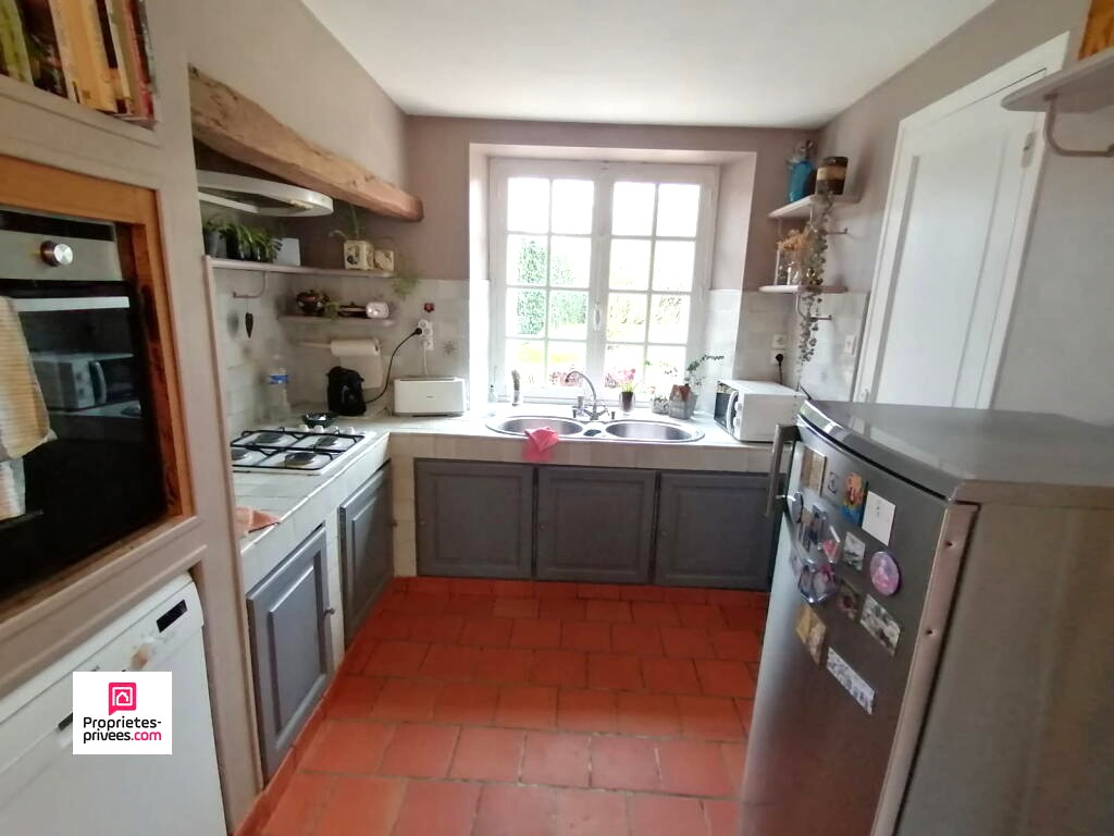 ARGENTAN ARGENTAN (61200) charmante maison en pierres, 220 m2 environ, 3 chambres, Prix 279 760 honoraires 4 % inclus à la charge de l'acquéreur, soit 269 000 hors honoraires 9