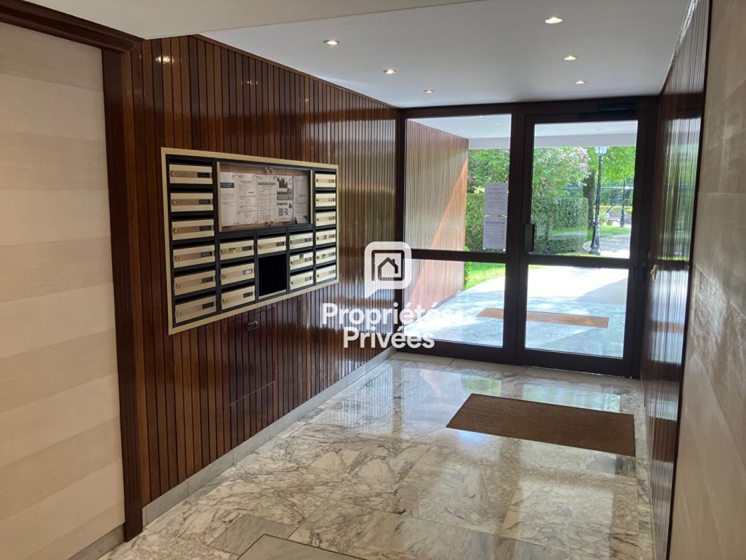 LE CHESNAY Appartement 5 pièces type 2 proche forêt 12