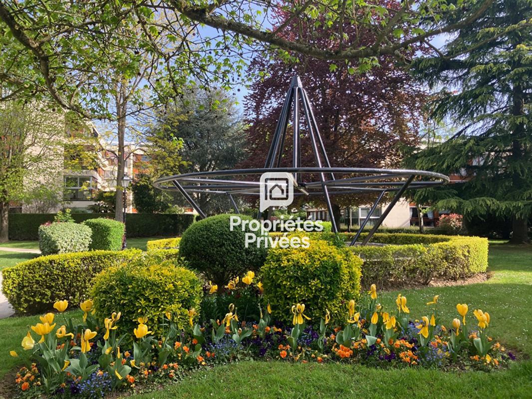 LE CHESNAY Appartement 5 pièces type 2 proche forêt 14