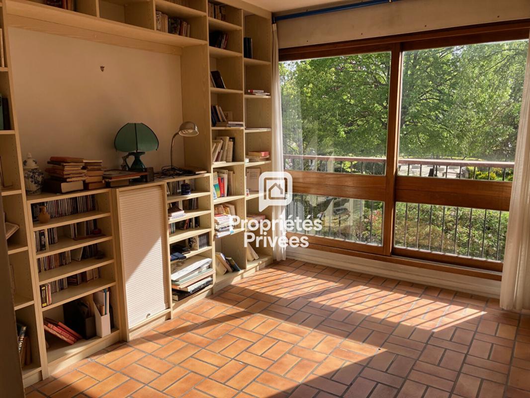 LE CHESNAY Appartement 5 pièces type 2 proche forêt 9