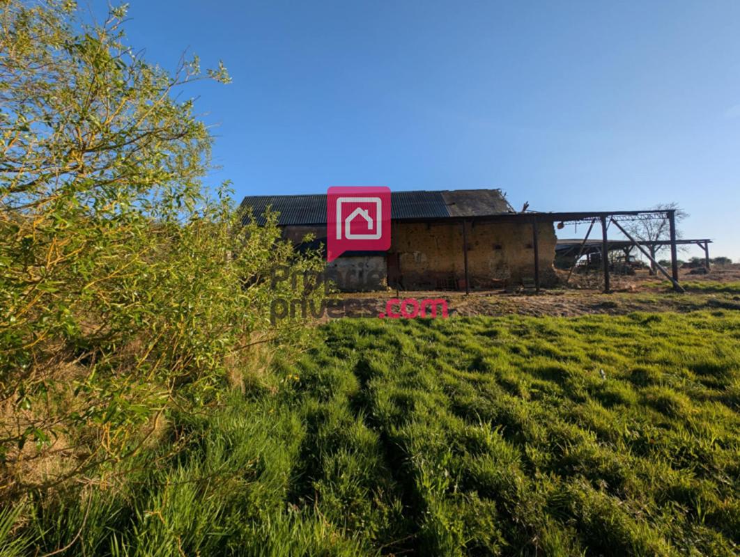 CHANGE Maison en pierre avec marre à rénover 5