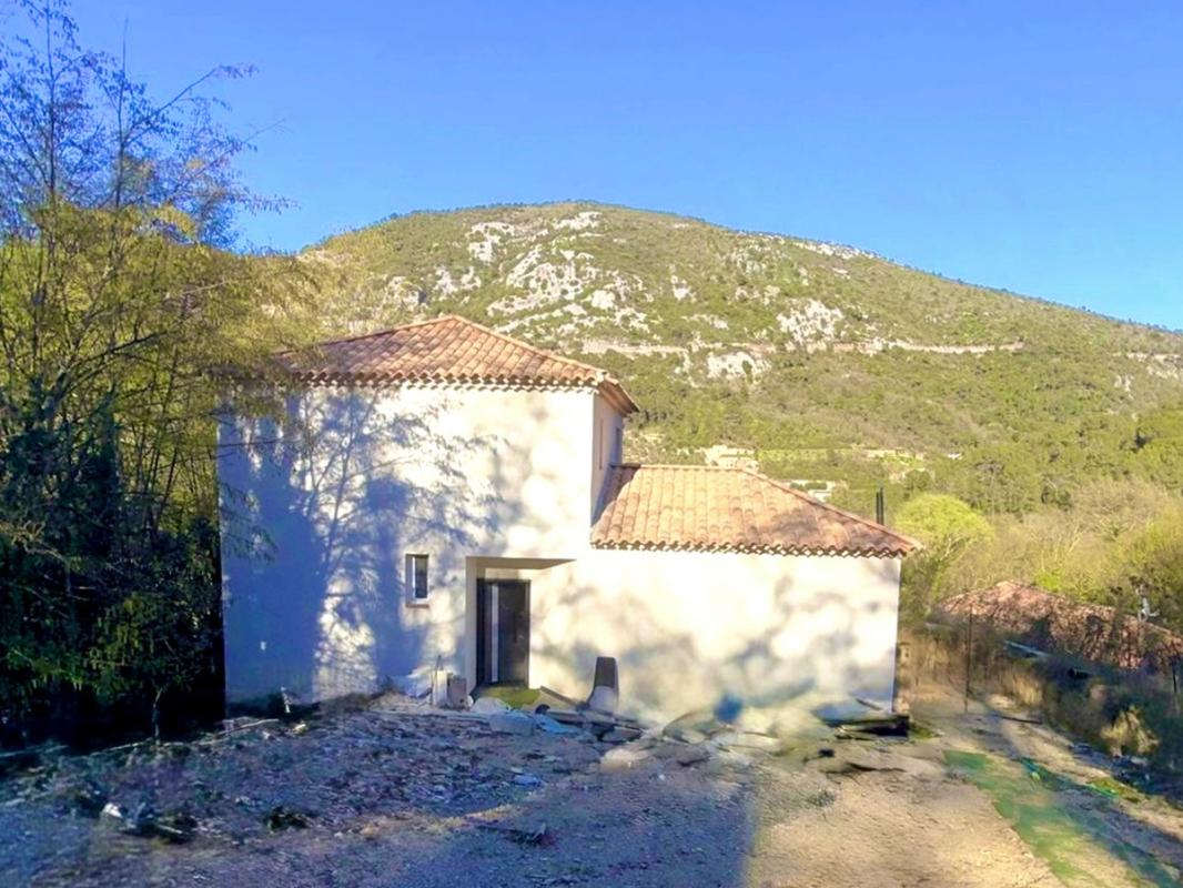 TOURRETTE-LEVENS Villa individuelle neuve à terminer, Tourrette Levens 5 pièces 170 m2 sur terrain 1500m2 1