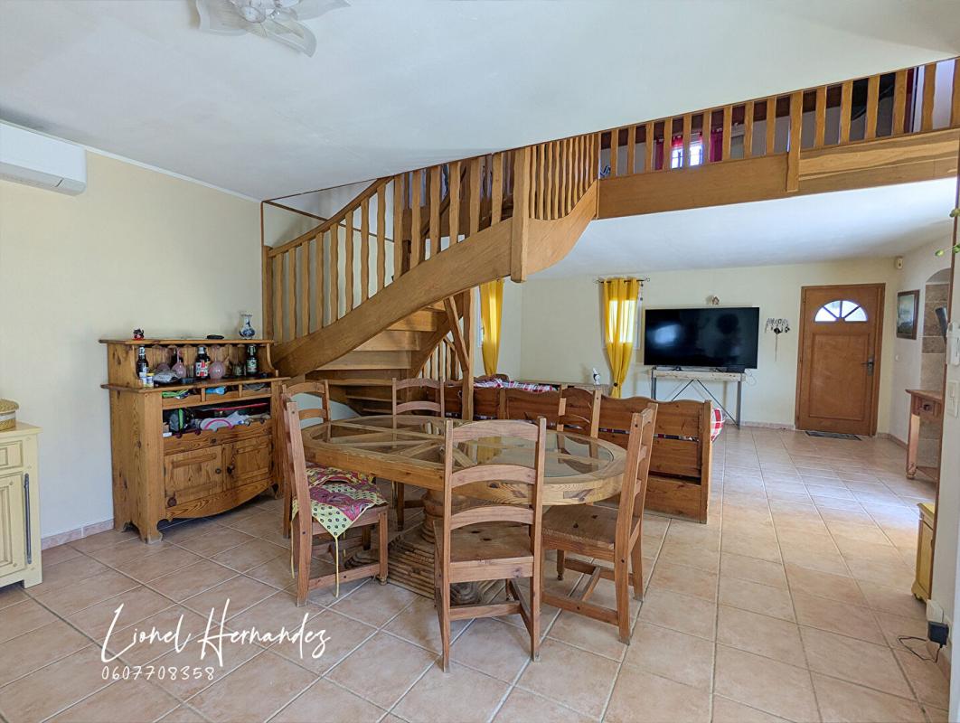 ALES Villa 5 pièces de plain-pied - 132m² - Piscine - Garage - Panneaux solaires - Terrain de 1203m² 6