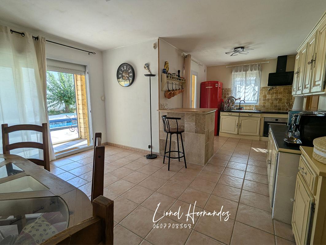 ALES Villa 5 pièces de plain-pied - 132m² - Piscine - Garage - Panneaux solaires - Terrain de 1203m² 9