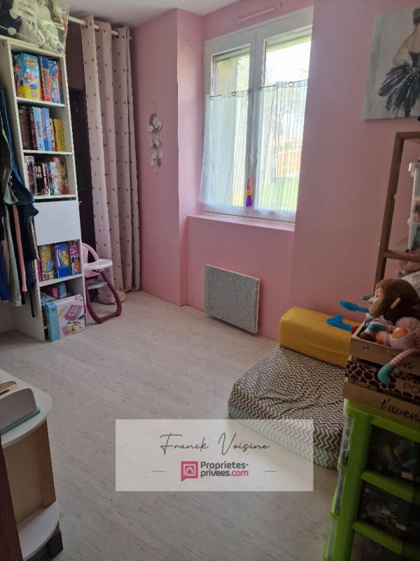 SAINT-PAUL-EN-PAREDS A VENDRE aux Herbiers, maison de 102 m2 avec 3 chambres et 1 bureau sur une parcelle de 733 m2 env 7