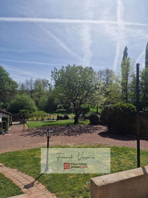 SAINT-PAUL-EN-PAREDS A VENDRE aux Herbiers, maison de 102 m2 avec 3 chambres et 1 bureau sur une parcelle de 733 m2 env 9