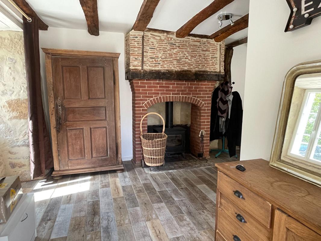 SAINT-AUVENT Maison Saint Auvent 7 pièce(s) 217m2 10