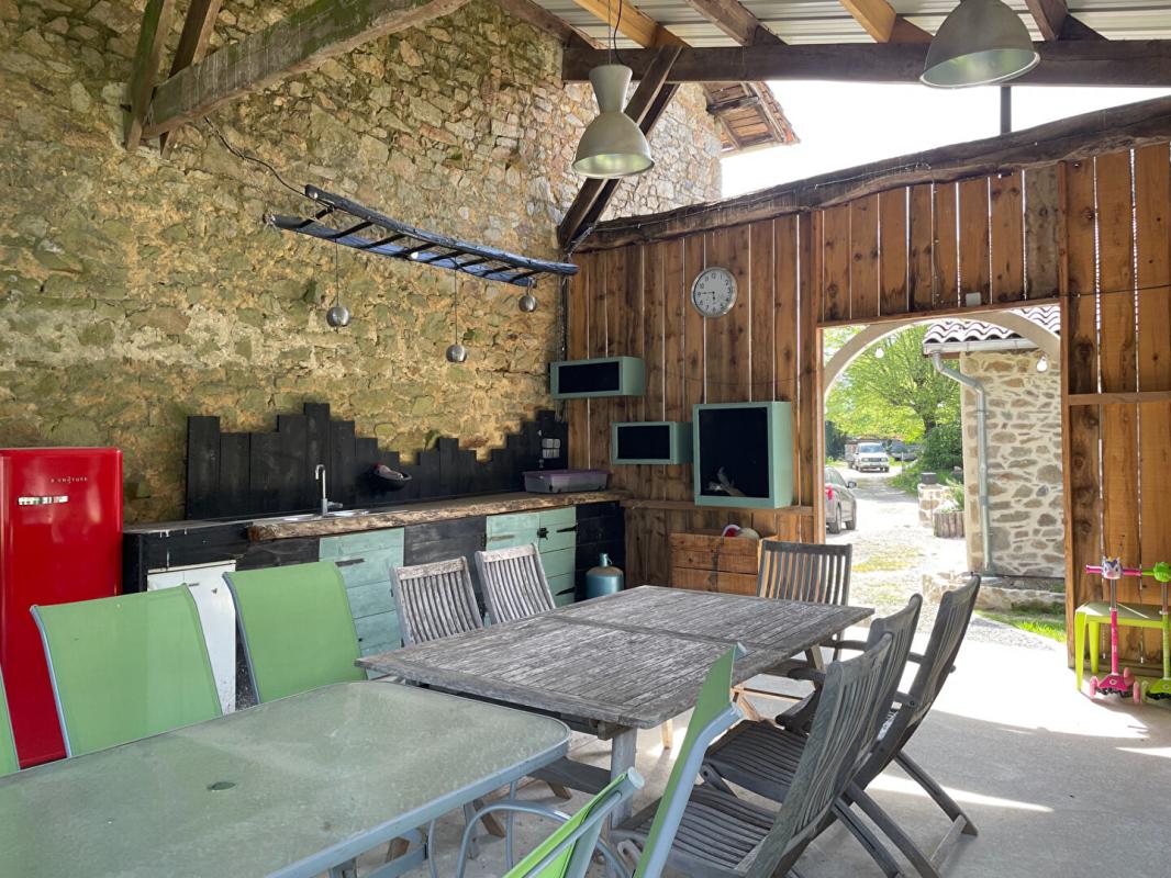 SAINT-AUVENT Maison Saint Auvent 7 pièce(s) 217m2 7