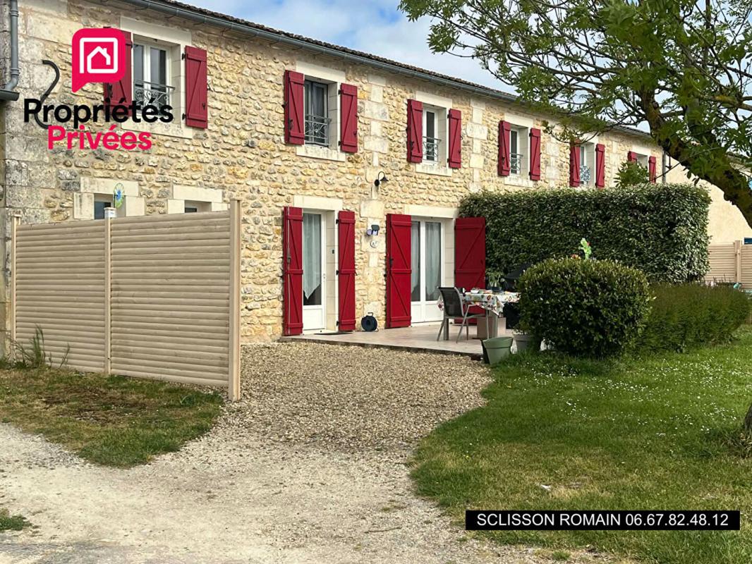 CHAMPAGNE Longère en pierre  Champagne - 4  logements individuels - 16 pièces -  345 m2 - PRIX 592 743 HAI 10