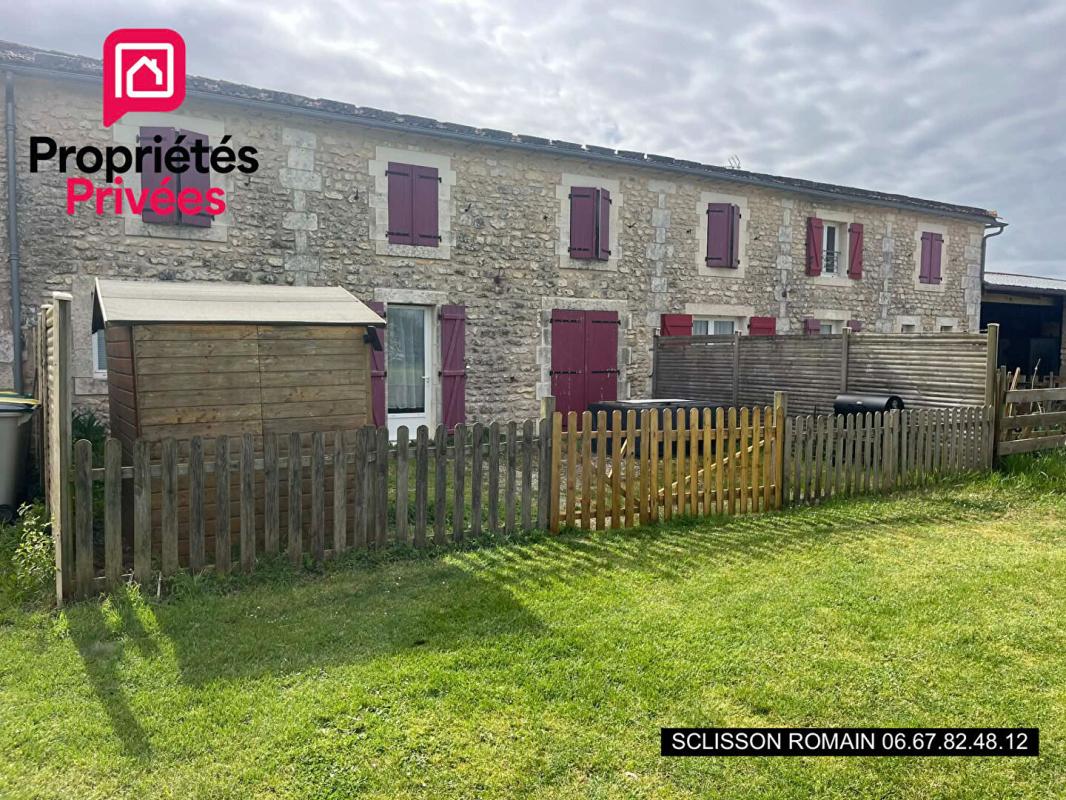 CHAMPAGNE Longère en pierre  Champagne - 4  logements individuels - 16 pièces -  345 m2 - PRIX 592 743 HAI 11