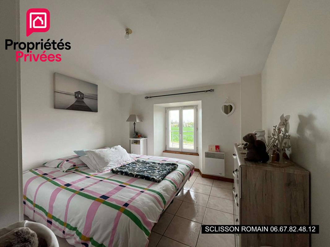 CHAMPAGNE Longère en pierre  Champagne - 4  logements individuels - 16 pièces -  345 m2 - PRIX 592 743 HAI 6