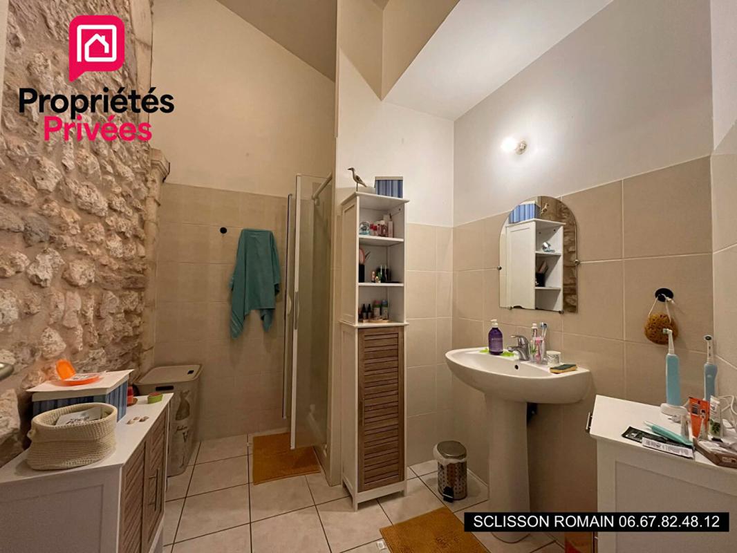 CHAMPAGNE Longère en pierre  Champagne - 4  logements individuels - 16 pièces -  345 m2 - PRIX 592 743 HAI 8