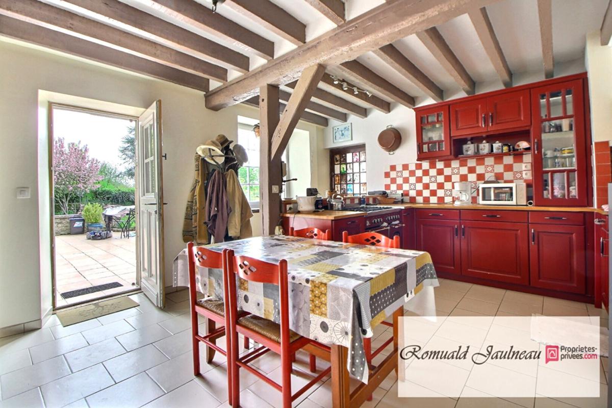 CHARTRES Propriété de 180 m² 25 min de Chartres Sud 10