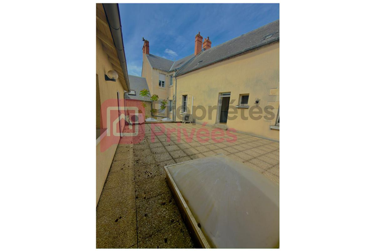 COSNE-COURS-SUR-LOIRE Immeuble plein centre Cosne Cours Sur Loire 550 m2 6