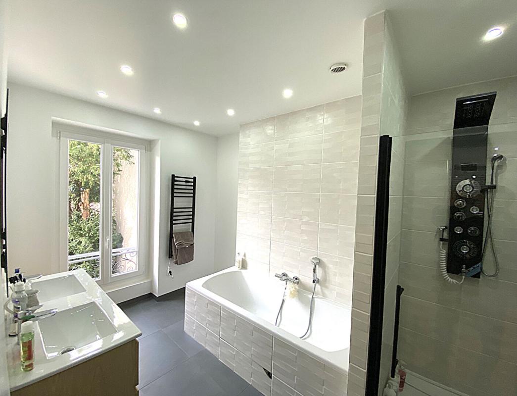 PUTEAUX Luxueuse maison 7 pièces à vendre à Puteaux 7