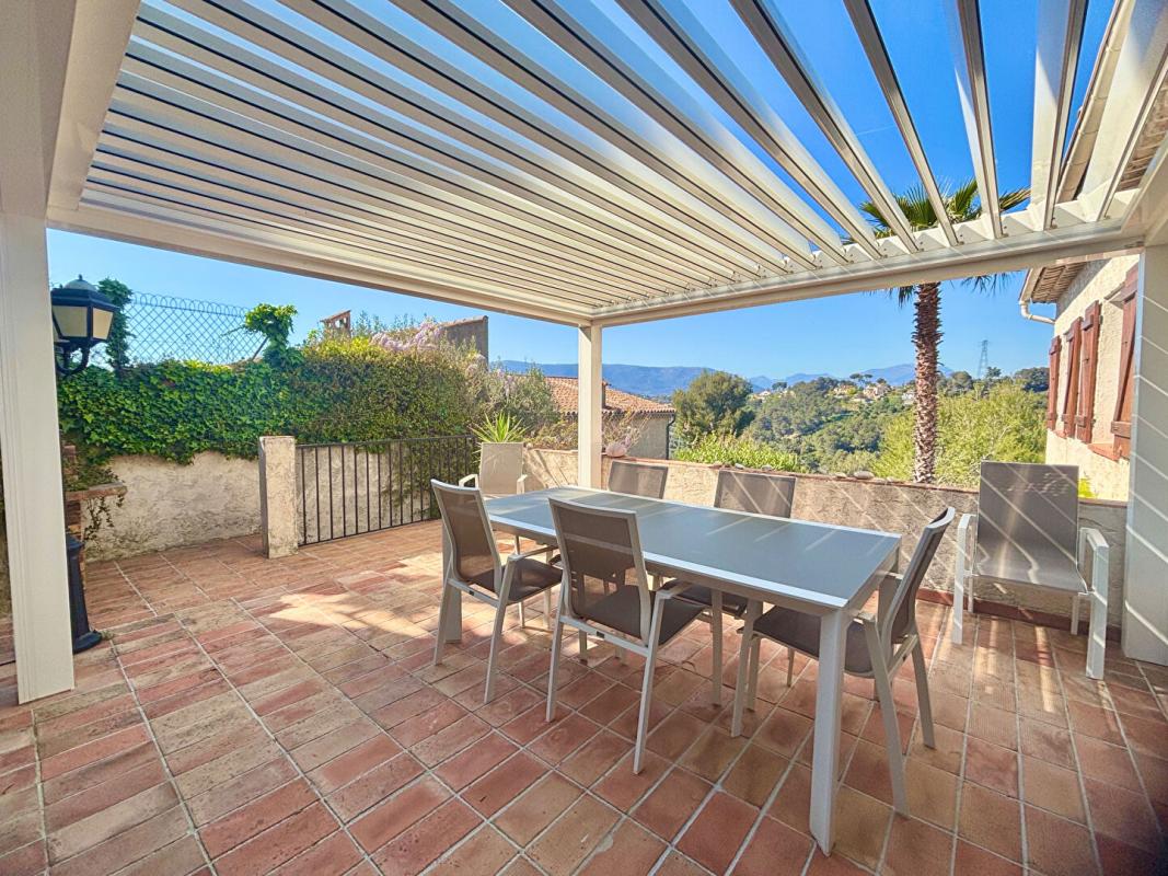 NICE Villa rénovée Nice St Pancrace 7 pièces 216 m2 avec piscine 2