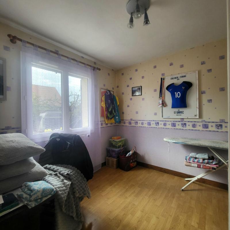 SAINT-GERMAIN-SUR-AVRE Maison St Germain Sur Avre 7 pièce(s) 145.90 m2 dépendances,  terrain de 1565m². Prix HAI : 291 200 10