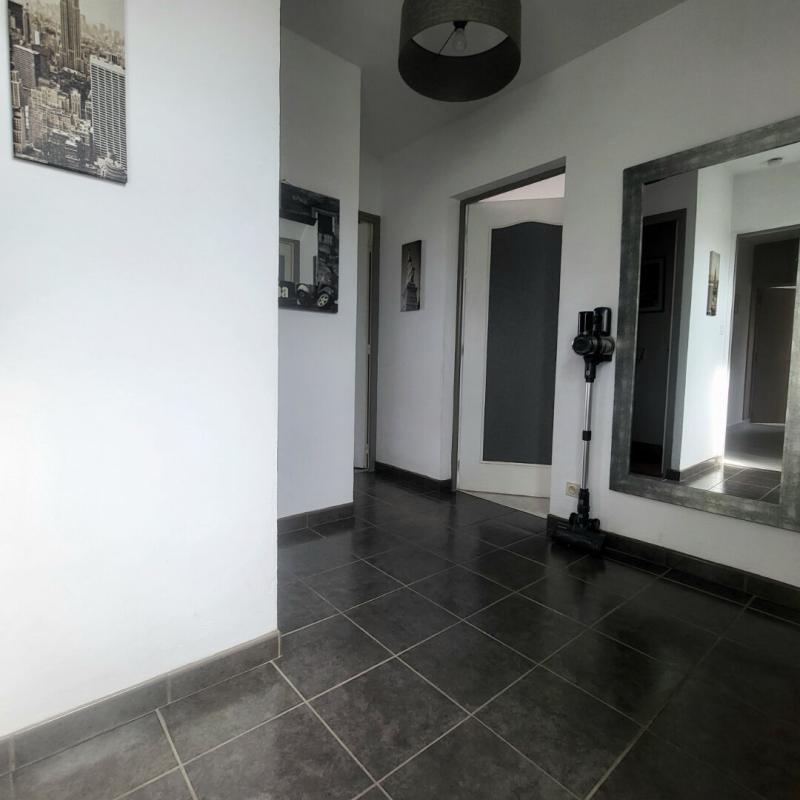 SAINT-GERMAIN-SUR-AVRE Maison St Germain Sur Avre 7 pièce(s) 145.90 m2 dépendances,  terrain de 1565m². Prix HAI : 291 200 11