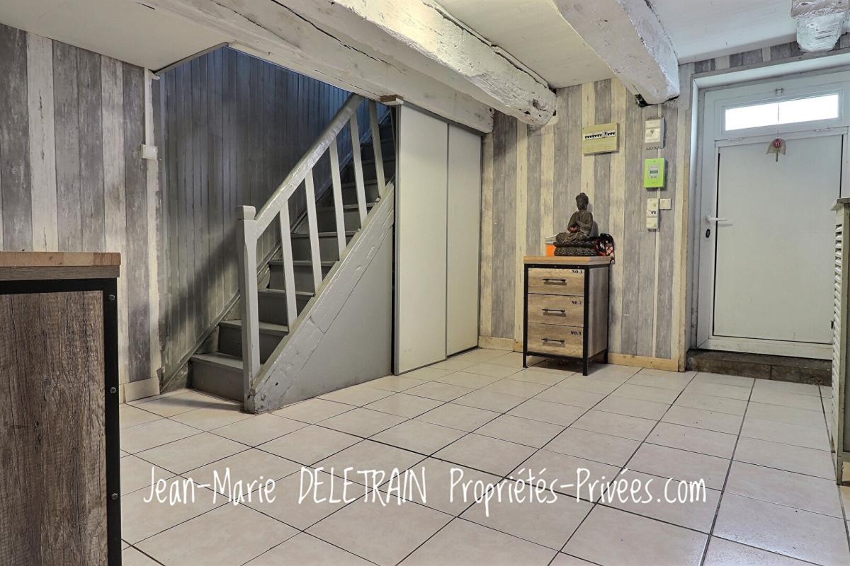 SAINT-ANTOINE-DE-BREUILH Périgourdine de 258 m² + dépendances 100 m² - Gare TER, commerces 5 min, Bordeaux 1h 14