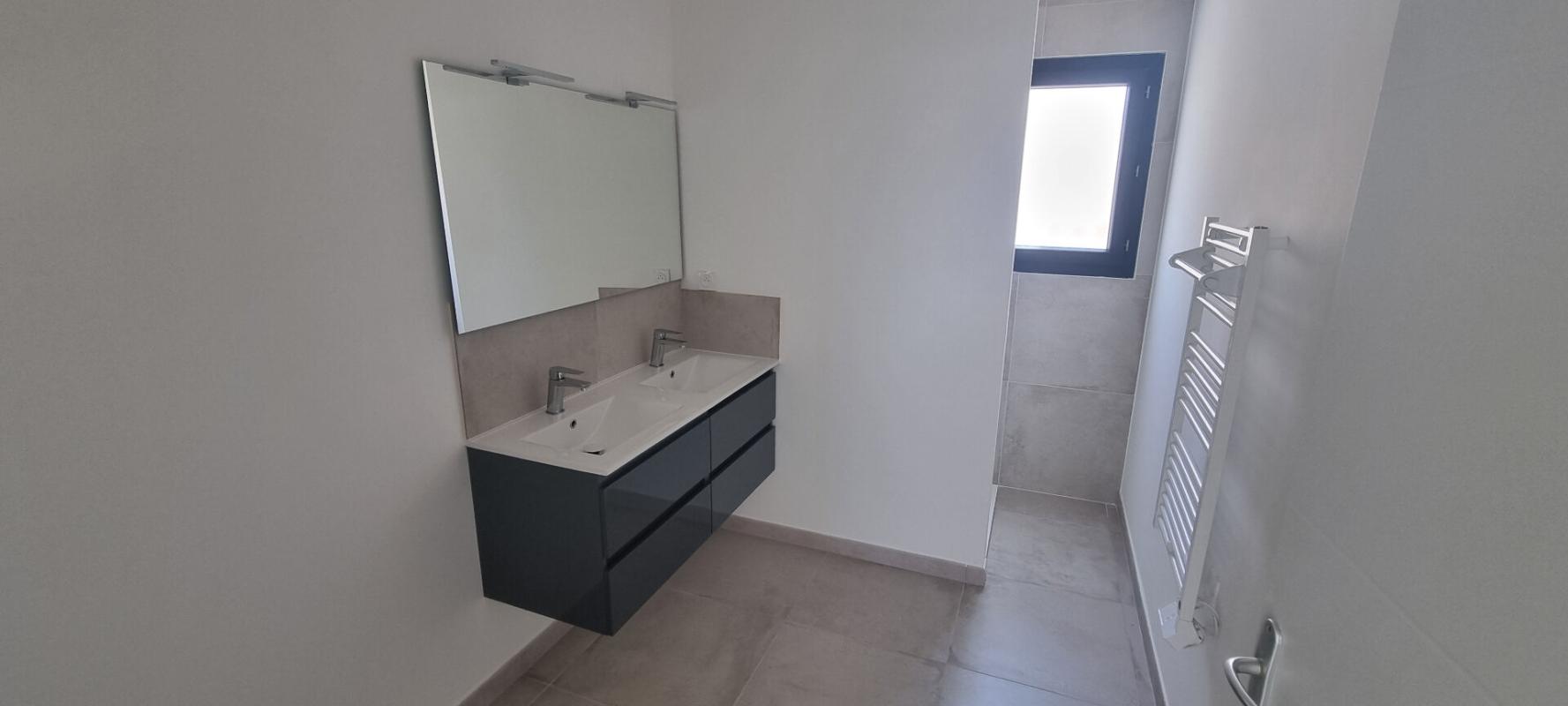 CAPESTANG Villa Capestang 4 pièce(s) 109 m2 avec piscine sur 424 m² de terrain 8