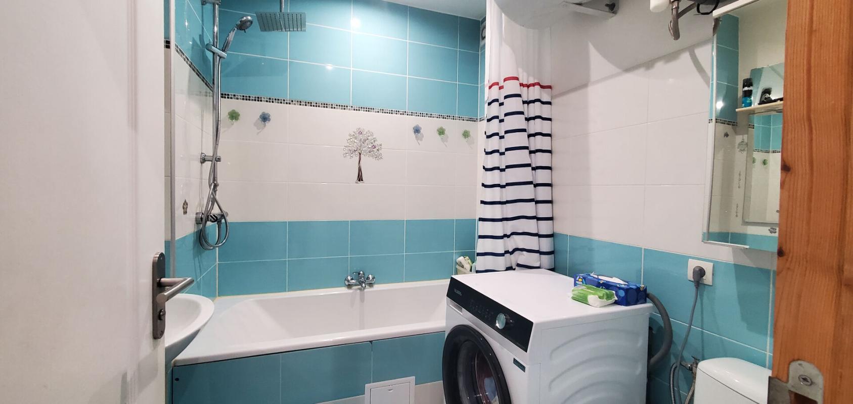 BESSEGES Lots de deux appartements + cave au sein d'une copropriété 10