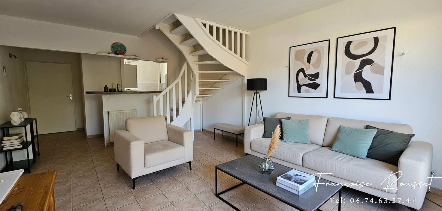 UZES Maison Uzes T4,  84 m2 avec jardinet et garage 2