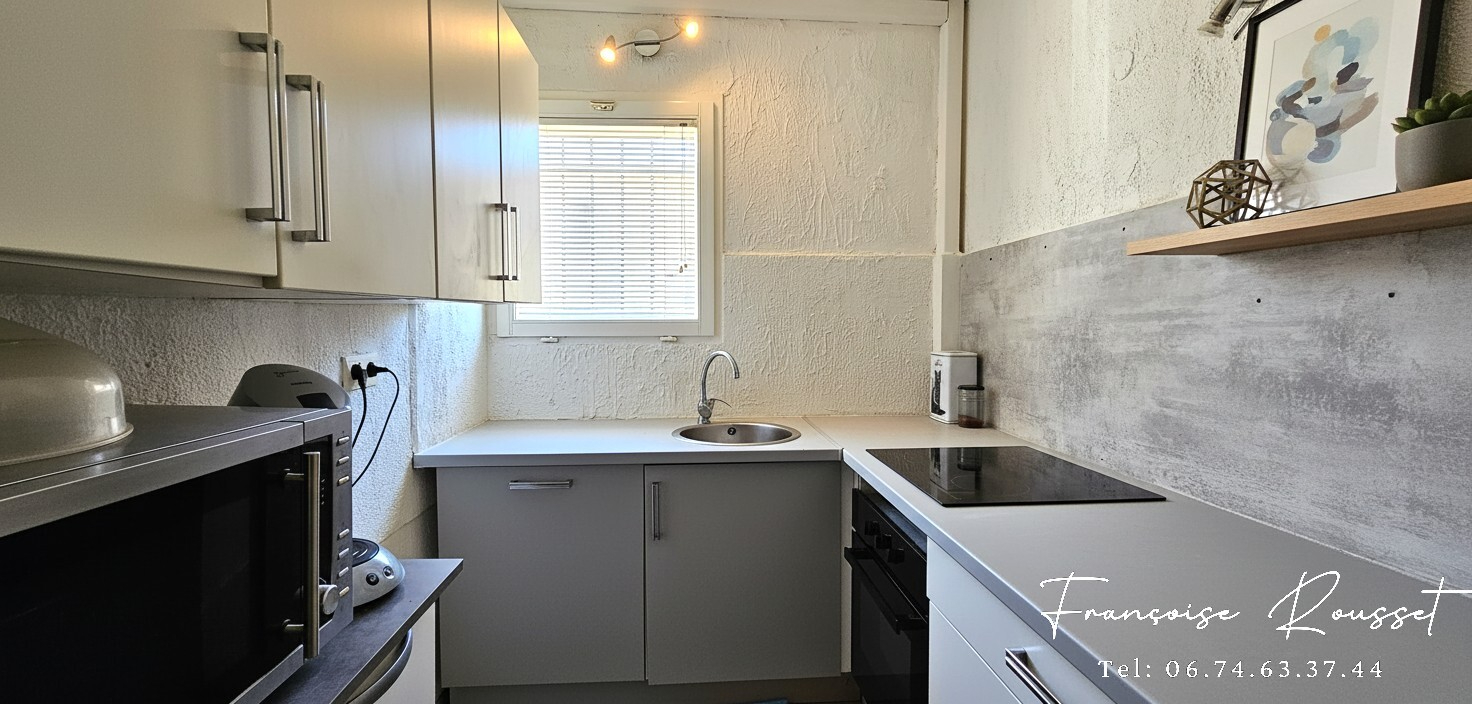 UZES Maison Uzes T4,  84 m2 avec jardinet et garage 6