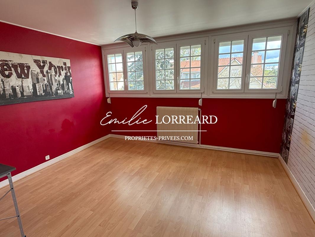 LE MANS Maison Le Mans 8 pièce(s) 226 m2 8