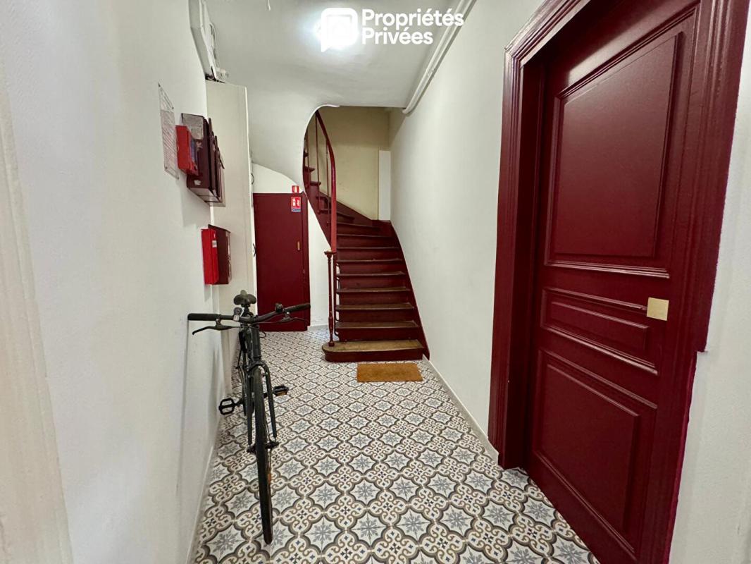 ASNIERES-SUR-SEINE Asnières-sur-Seine  - Mairie / Philosophes - 4 pièces 3 chambres - 83.72 m² 13