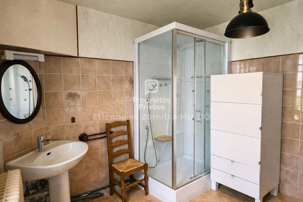 CHAROST Maison Charost 7 pièce(s) 150 m2 12