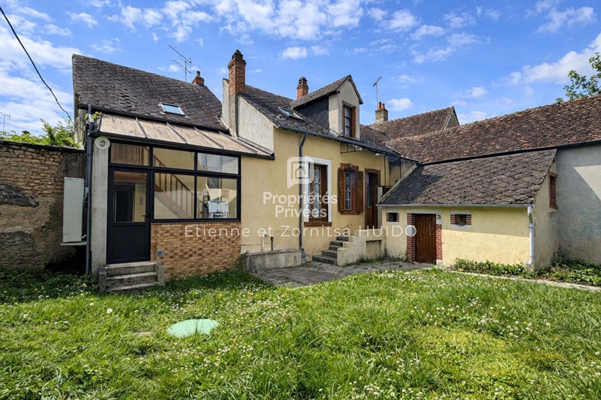 CHAROST Maison Charost 7 pièce(s) 150 m2 16