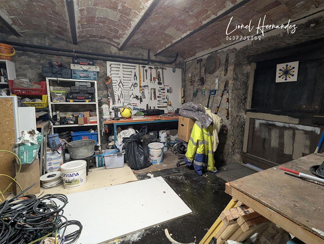 ALES Alès centre - Maison de caractère rénovée de 157m² avec terrasse et jardin 14