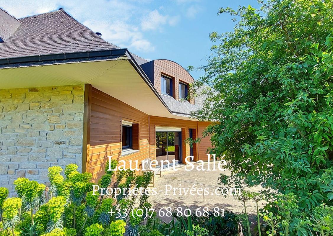 QUESTEMBERT Maison de 220 m2 avec terrain 1