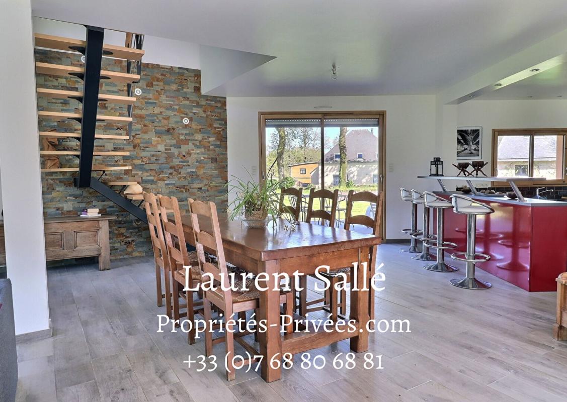 QUESTEMBERT Maison de 220 m2 avec terrain 6