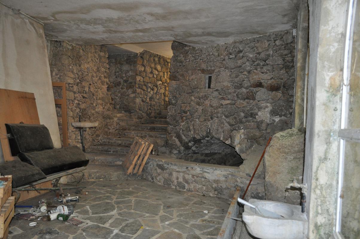 CROS maison Cévenole à rénover 8